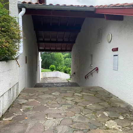 Echalar Piscine Vue Montagnes Apartamento *